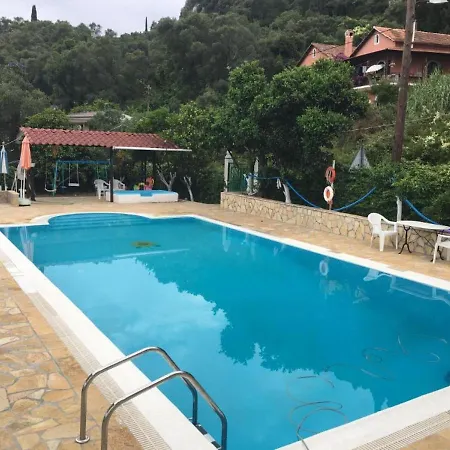 Cosy In With Terrace Apartment Benitses (Corfu)