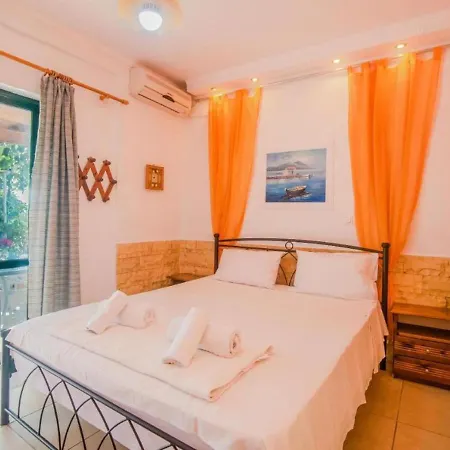 Cosy In With Terrace * Benitses (Corfu)