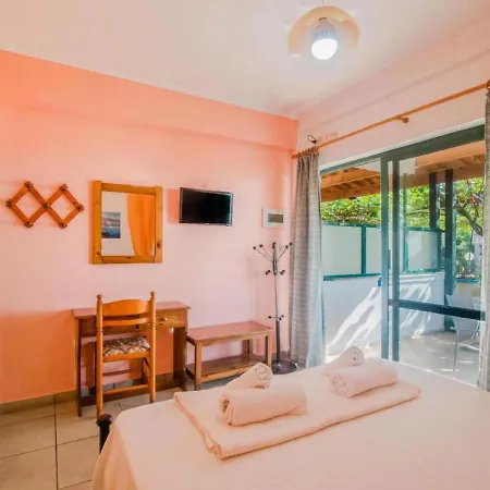 Apartment Cosy In With Terrace Benitses (Corfu)
