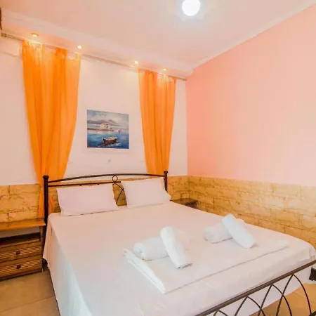 Apartment Cosy In With Terrace Benitses (Corfu)